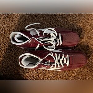 NWOT- Men’s Reebok Burgundy and White Athletic Shoes Size 12